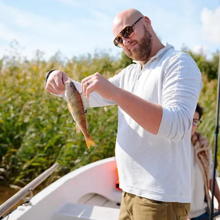 Glamping Pop-up - Fishing Village Riverside Holiday Center Luksustelt Pärnu